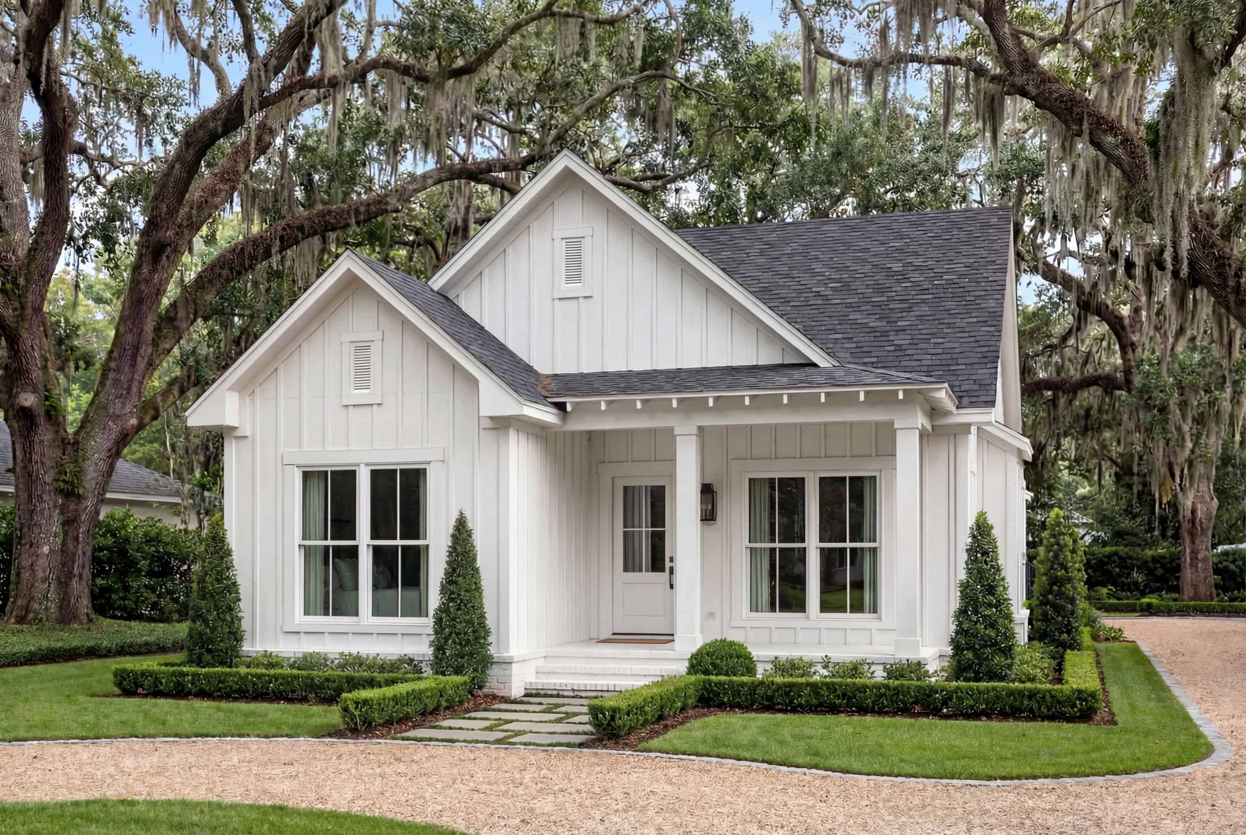3-Bedroom, 1300 Sq Ft Craftsman House - Plan #142-1041 - Front Exterior