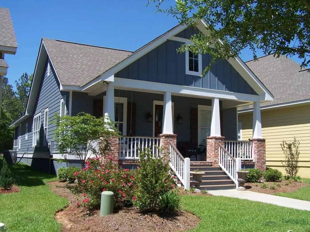 3-Bedroom, 1800 Sq Ft Cottage House - #142-1079 - Front Exterior