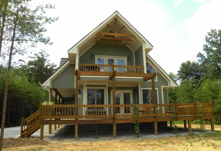 3-Bedroom, 1370 Sq Ft A Frame House Plan - 160-1015 - Front Exterior