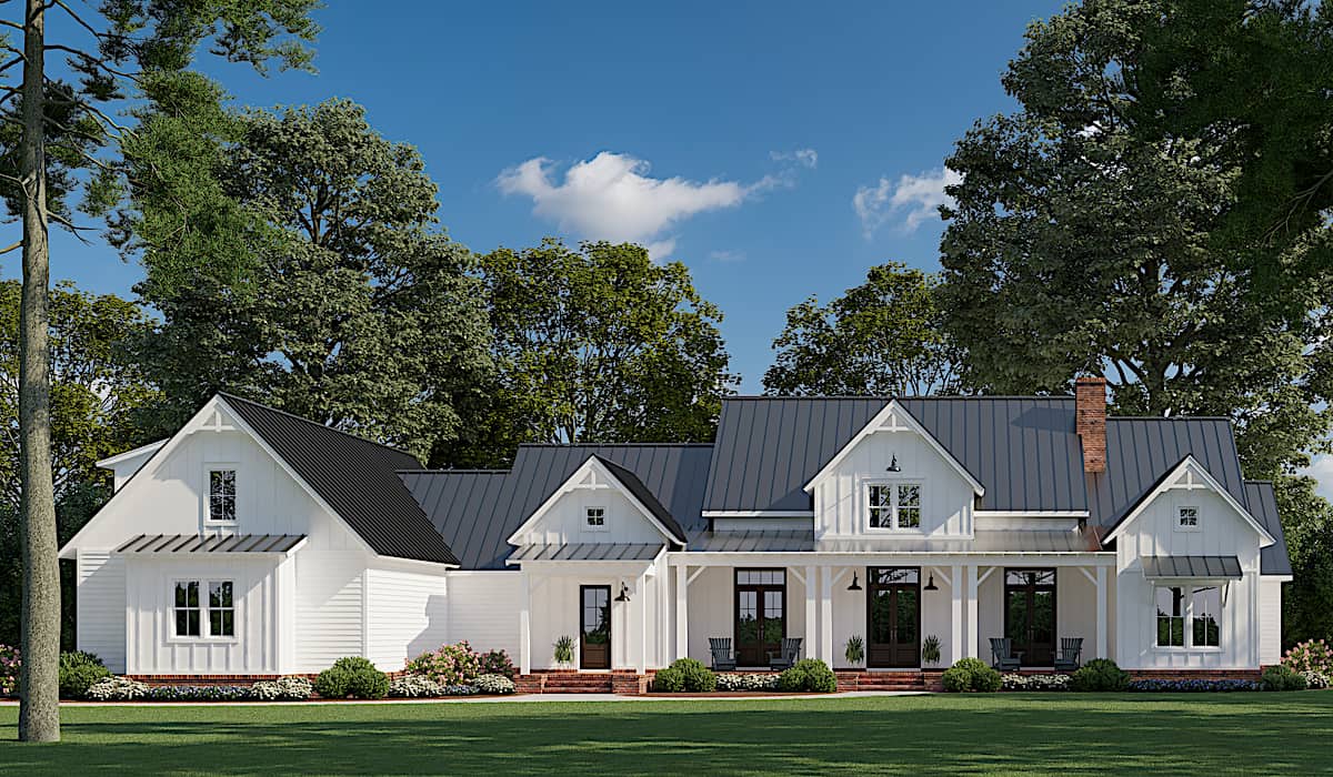 4-Bedroom, 3585 Sq Ft Farmhouse Home - Plan #206-1020 - Front Exterior