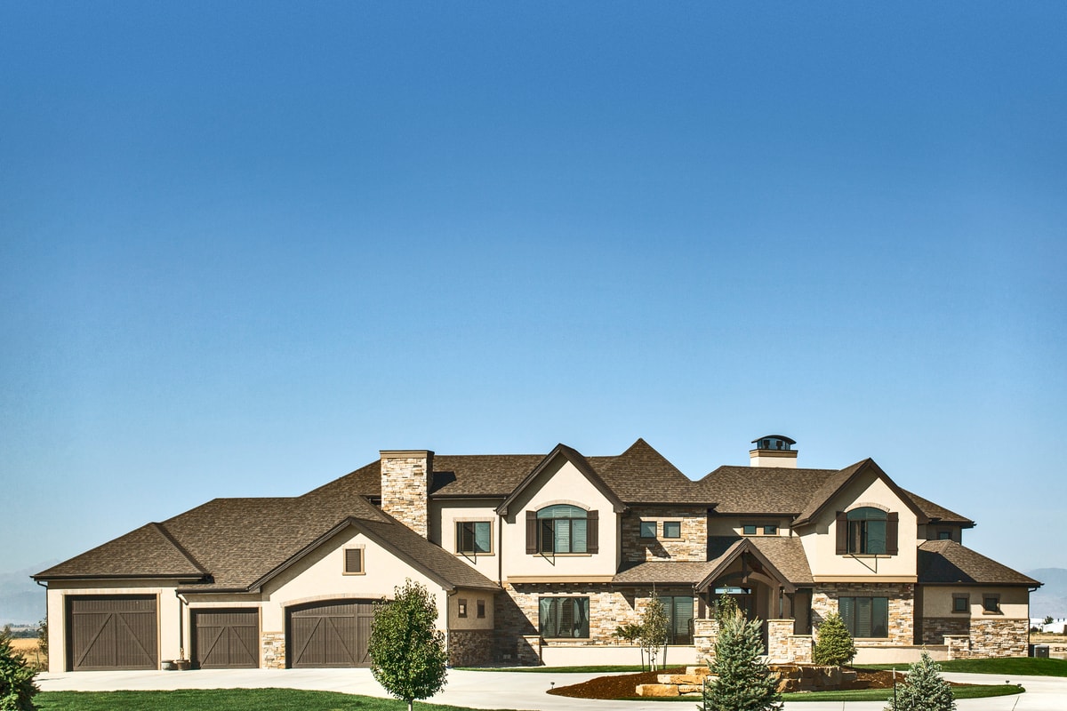 4-Bedroom, 5449 Sq Ft Luxury Home Plan - 161-1071 - Main Exterior