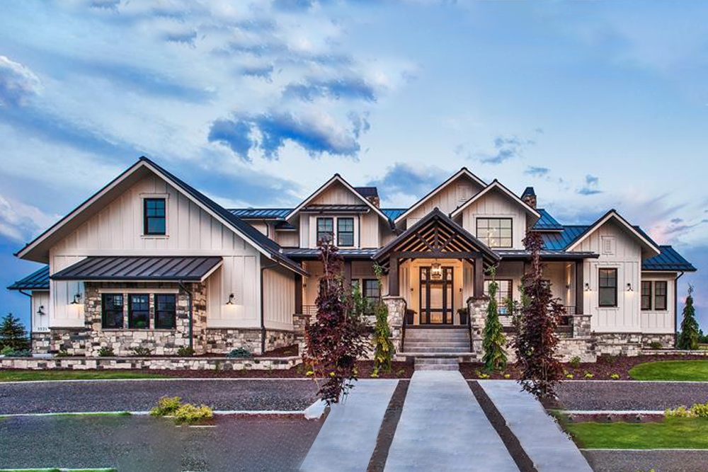 5-Bedroom, 4784 Sq Ft Luxury Home Plan - 161-1075 - Main Exterior