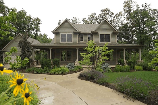 4-Bedroom, 2252 Sq Ft Country House Plan - 178-1096 - Front Exterior