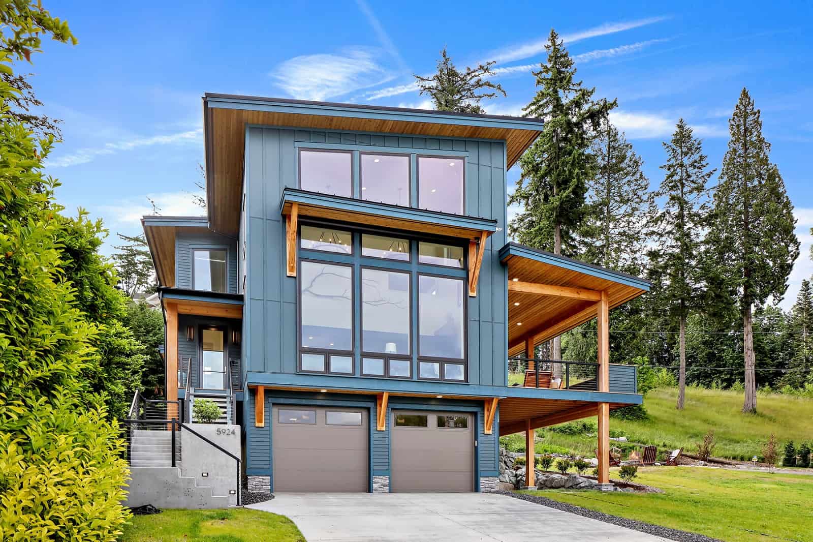 2-Bedroom, 2287 Sq Ft Contemporary Home Plan - 214-1000 - Main Exterior
