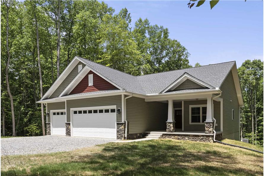 Front View of this 3-Bedroom,1676 Sq Ft Plan -120-2589