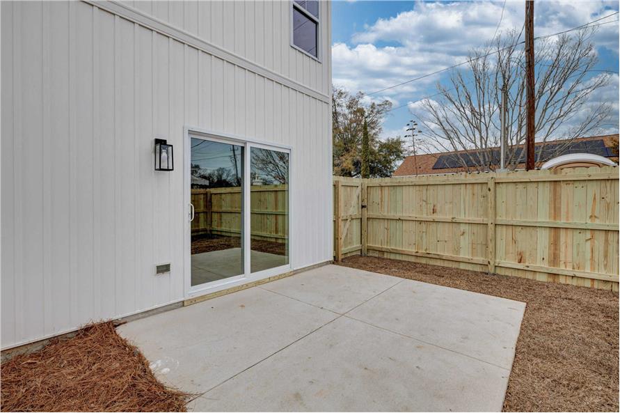 Rear View of this 3-Bedroom,1518 Sq Ft Plan -120-2649