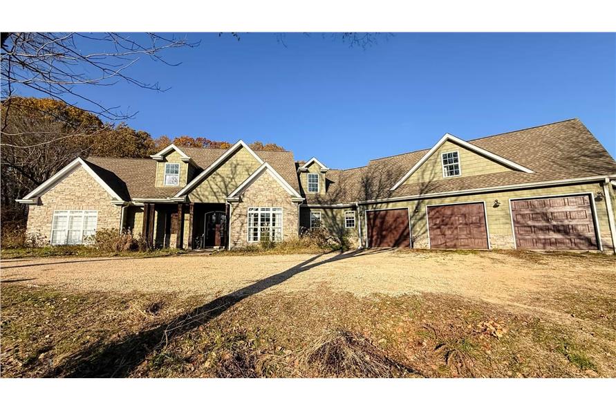 Front View of this 3-Bedroom,2950 Sq Ft Plan -196-1153